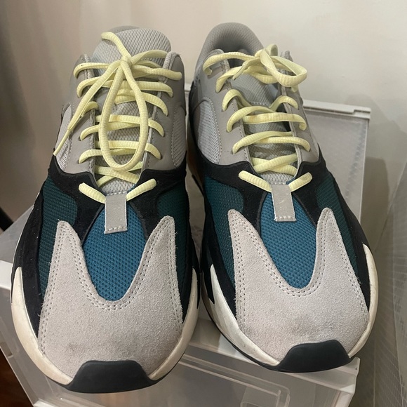 ❌ - sold 💯 YEEZY - Picture 2 of 4